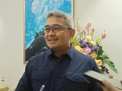 Maju di Pilwalkot Bandung, Farhan Mundur dari DPR RI