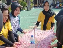 Pindahkan Bahan Peledak Warnai HUT Bhayangkara di Ngawi