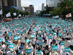 UU Kenaikan Upah Diveto Presiden Yoon, Ribuan Perawat Korsel Berdemo