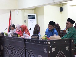 Tak Penuhi Undangan DPRD, Dirut PDAM Giri Menang Diusulkan Dipecat