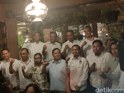 Relawan Gibran-Jokowi Jateng dan Jatim Deklarasi Dukung Prabowo Capres 2024