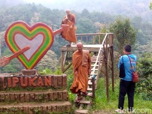 Terkejutnya Wisatawan dengan Pemandangan Unik di Gunung Ciremai Terkejutnya Wisatawan dengan Pemandangan Unik di Gunung Ciremai