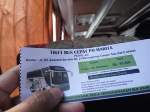 IG dan WhatsApp Bus Marita Dibanjiri Pesan Usai Viral Tiket PO Coldplay IG dan WhatsApp Bus Marita Dibanjiri Pesan Usai Viral Tiket PO Coldplay
