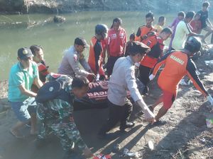 Terungkap, Mayat Mengapung di Sungai Padolo Ternyata Korban Pengeroyokan Terungkap, Mayat Mengapung di Sungai Padolo Ternyata Korban Pengeroyokan