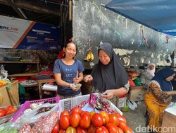 Keren! Belanja di Pasar Tradisional Bisa Pakai QRIS