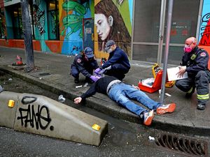 Ngerinya New York, Turis Bisa Lihat Zombie Bergelimpangan