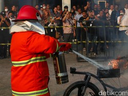 Waspada Dab! Ada Tukang Isi Ulang APAR Tipu-tipu Catut Damkar Bantul