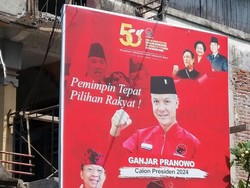 2 Baliho Ganjar di Karangasem Dirusak, Dipasang Stiker Rokok