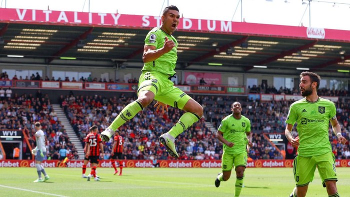 BOURNEMOUTH, ENGLAND - MAY 20: Casemiro of Manchester United celebrates after scoring the teams first goal during the Premier League match between AFC Bournemouth and Manchester United at Vitality Stadium on May 20, 2023 in Bournemouth, England. (Photo by Michael Steele/Getty Images)