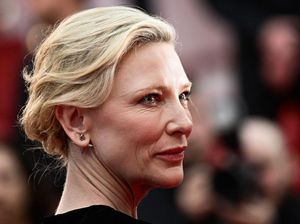 Wajah Cate Blanchett Tetap Memesona Meski Ada Kerutan