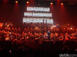 Konser Dewa 19 di Surabaya Dihadiri Prabowo, Ahmad Dhani Nyanyikan Lagu Ini