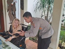 Kapolsek Jagakarsa Kunjungi Kediaman Gus Dur, Minta Masukan soal Kamtibmas