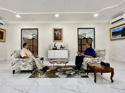 Momen Hangat Pertemuan Prabowo-SBY di Pacitan