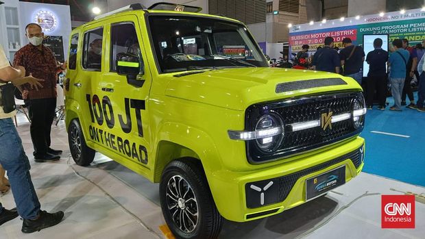 Mobil listrik KX-Upgrade yang dibawa Kurnia EVCBU Internasional ke PEVS 2023 dijual Rp100 juta.