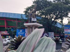 Wow! Pemindahan 2 Monumen Bersejarah Kota Malang Telan APBD Rp 700 Juta Wow! Pemindahan 2 Monumen Bersejarah Kota Malang Telan APBD Rp 700 Juta