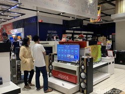 Smart TV di Transmart Full Day Sale Diskon Rp 1,1 Juta