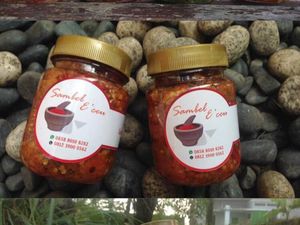 Resign dari Bank, Wanita Ini Sukses Jualan Sambal dan Katering Beromzet Jutaan