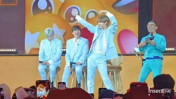 Super Junior K.R.Y Dance TikTok di Panggung Road To Allo Bank Festival 2023