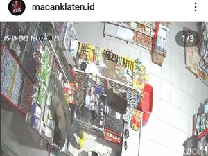 Toserba dan Salon di Trucuk Klaten Dibobol Maling Terekam CCTV! Toserba dan Salon di Trucuk Klaten Dibobol Maling Terekam CCTV!