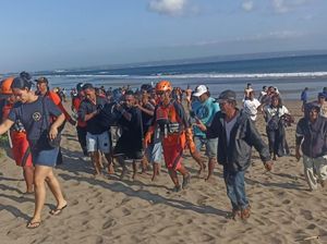 Korban Terseret Ombak di Petitenget Ditemukan Tewas di Depan Hotel Seminyak Korban Terseret Ombak di Petitenget Ditemukan Tewas di Depan Hotel Seminyak