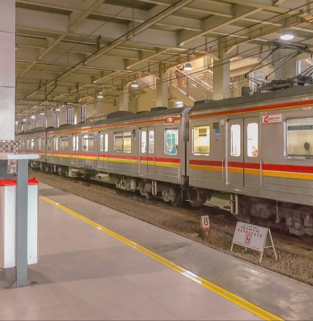 Pergi ke konser Coldplay di GBK naik transportasi umum
