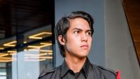 El Rumi Ngaku Lagi Magang Jadi Satpam, Settingan atau Sungguhan?