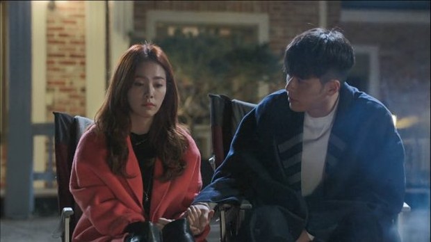 Han Ji Min dan Hyun Bin/Foto: viu.com Han Ji Min dan Hyun Bin