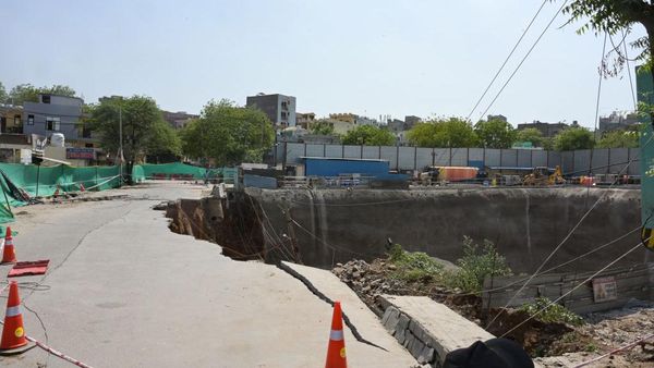 Jalanan di Delhi Tenggelam Sedalam 50 Kaki, Begini Penampakannya