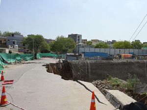 Jalanan di Delhi Tenggelam Sedalam 50 Kaki, Begini Penampakannya