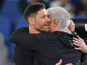 Ketika Mourinho Enggan Berselebrasi di Depan Xabi Alonso