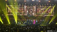 Penampilan Andien hingga Ello dalam Konser Dewa 19 di Surabaya