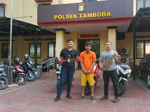 Gangster Ditangkap Saat Konvoi di Jakbar, Celurit Disita