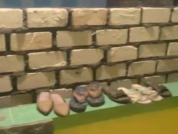 Warga Tuban yang Akses Rumahnya Ditembok Ternyata Sepupu Pelaku Penembokan