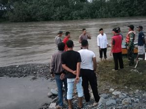 2 Bocah Kakak Beradik di Banggai Tenggelam saat Berenang di Sungai 2 Bocah Kakak Beradik di Banggai Tenggelam saat Berenang di Sungai