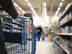Ternyata Ini Penyebab Warga Malaysia Panic Buying hingga Berebut Air Minum