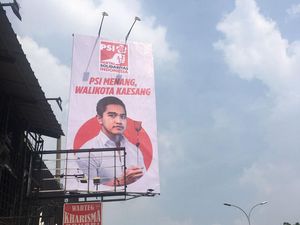 PSI Pasang Baliho Wali Kota Kaesang di Margonda Depok PSI Pasang Baliho Wali Kota Kaesang di Margonda Depok