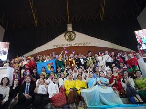 Jadi Tuan Rumah AYCF 2023, UI Kenalkan Delegasi Muda ASEAN dengan Budaya RI Jadi Tuan Rumah AYCF 2023, UI Kenalkan Delegasi Muda ASEAN dengan Budaya RI