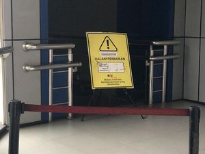 Pengguna KRL Heran Sekaligus Kesal Eskalator di Stasiun Cakung Mati Lagi