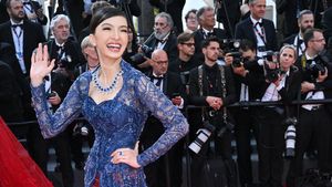 8 Gaya Anggun Raline Shah Berkebaya di Cannes Film Festival 2023