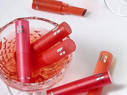 Review Holika Holika Water Vibe Tint, Lip Tint Stik dengan Sensasi Dingin
