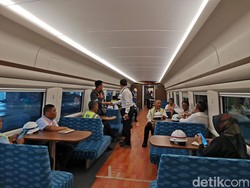 Jajal Kereta Cepat, Wamen BUMN: Seperti Pesawat First Class