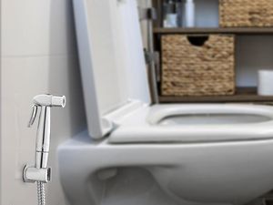 Barang Penting di Kamar Mandi Ini Wajib Irit Air tapi Semburan Kenceng!