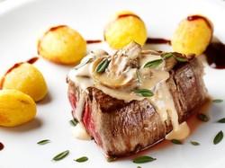 Kalau Tahu Cara Buatnya, Kamu Bakal Tak Doyan 7 Makanan Enak Ini