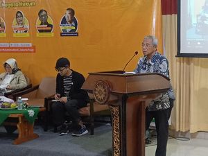 Busyro Muqoddas Singgung Isu Radikalisme Jadi Kamuflase Korupsi Sistemik Busyro Muqoddas Singgung Isu Radikalisme Jadi Kamuflase Korupsi Sistemik