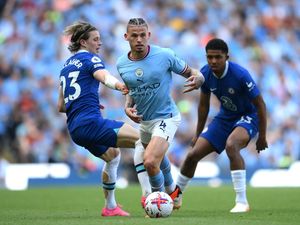 Kalvin Philips Minder Bersaing di Man city? Kalvin Philips Minder Bersaing di Man city?