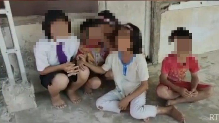 Lima anak di Nias Selatan yang menangis karena ibunya ditahan. (Foto: Istimewa)