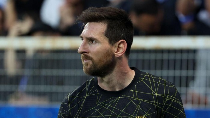 AUXERRE, FRANCE - MAY 21: Lionel Messi of PSG during the Ligue 1 Uber Eats match between AJ Auxerre (AJA) and Paris Saint-Germain (PSG) at Stade de lAbbe Deschamps on May 21, 2023 in Auxerre, France. (Photo by Jean Catuffe/Getty Images)