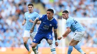 Enzo sebenarnya tidak bermain buruk. Squawka mencatat, Enzo rajin bergerak mengancam kotak penalti dengan memberikan umpan matang dan bisa ciptakan peluang, tapi finishing para penyerang Chelsea masih buruk (Getty Images)