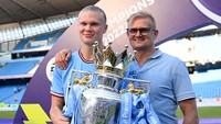 Erling Haaland berpose bersama sang ayah, Alf-Inge Haaland. (Foto: Getty Images/Michael Regan)