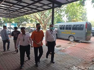 Digiring Penyidik, Mario Dandy Diperiksa KPK di Polda Metro